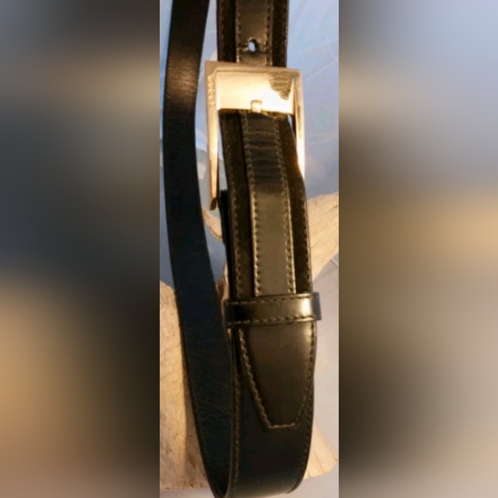 Gucci Men's Black Leather Belt with Solid Gold Brass Buckle, 35", 36", 37" - Picture 9 of 10
